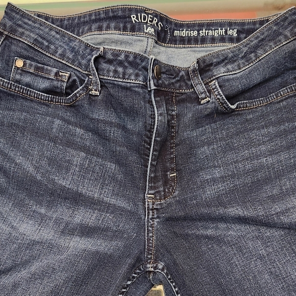 Lee riders womans 12 P stretch no flaws. - Picture 2 of 4